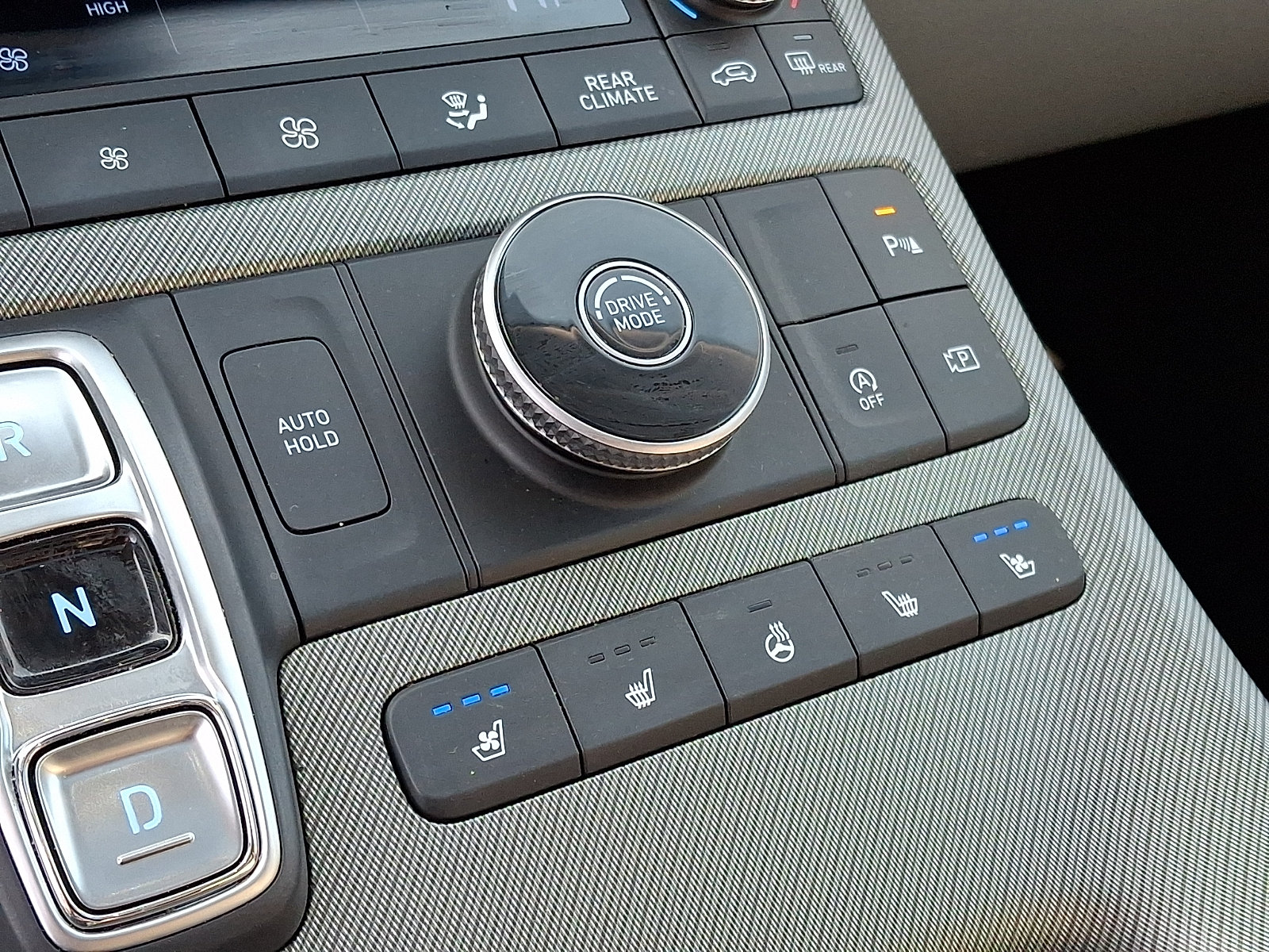 Certified 2025 Hyundai Palisade SEL FWD image 18