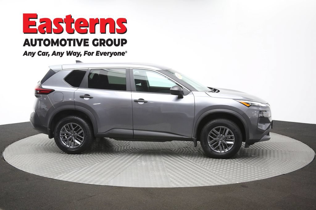 Used 2023 Nissan Rogue S AWD/4WD image 45