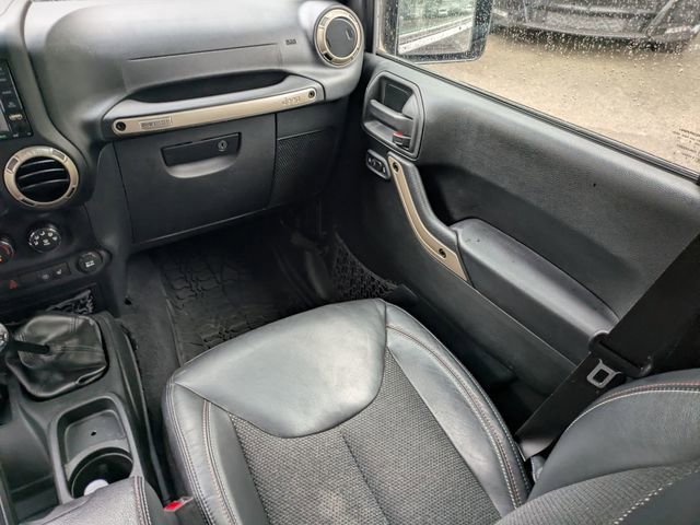Used 2017 Jeep Wrangler Unlimited Sahara image 22