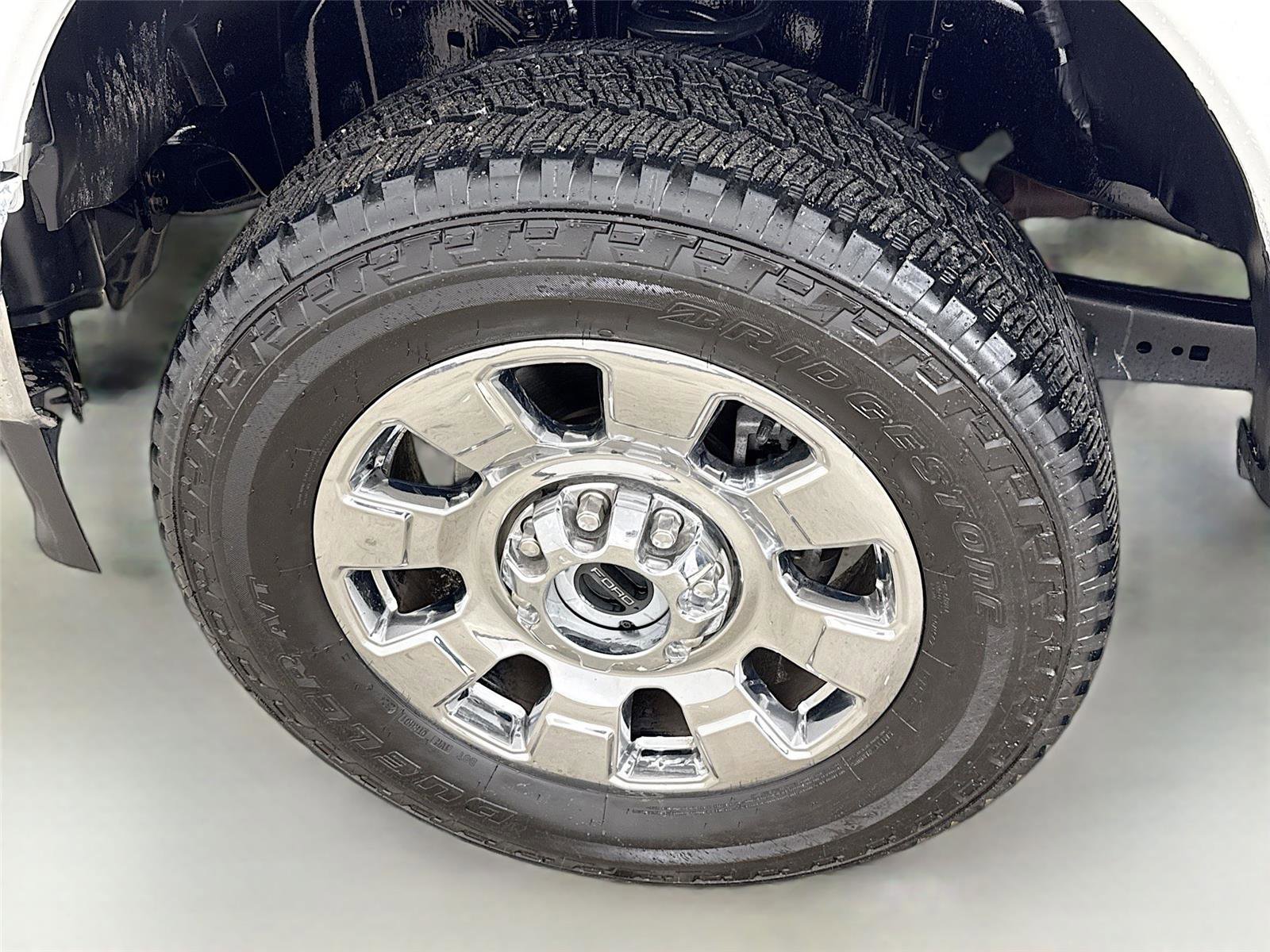 Used 2024 Ford F350 Lariat w/ Chrome Package image 32