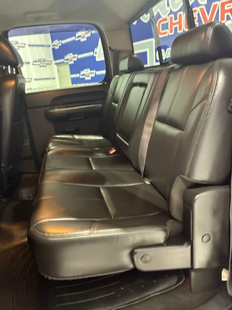 Used 2011 Chevrolet Silverado 2500 LT w/ Interior Plus Package AWD/4WD image 29