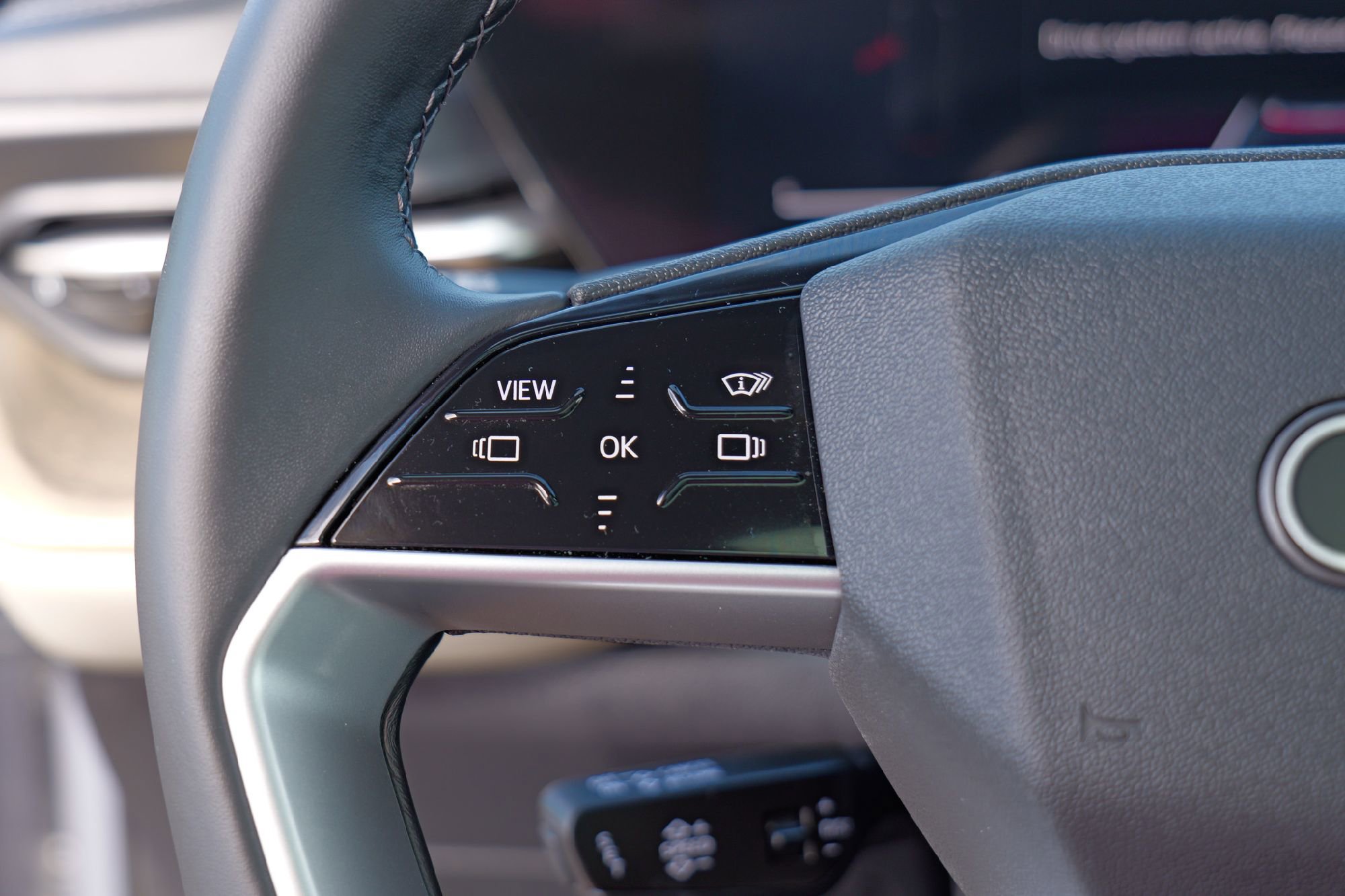 Used 2025 Audi Q5 Premium Plus w/ Premium Plus image 12