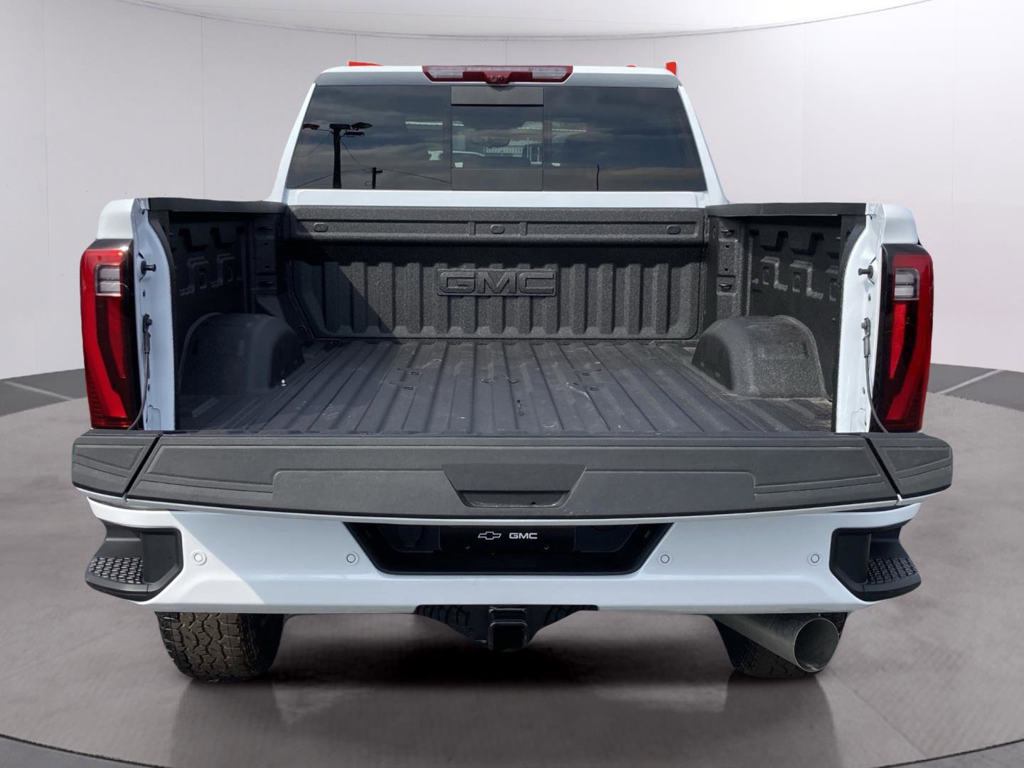 New 2026 GMC Sierra 2500 Denali w/ Denali Reserve Package image 14