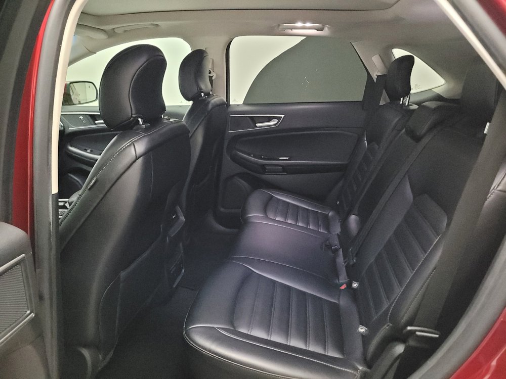 Used 2019 Ford Edge SEL w/ Equipment Group 201A FWD image 18