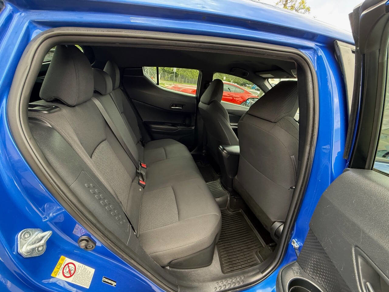 Used 2018 Toyota C-HR XLE image 24