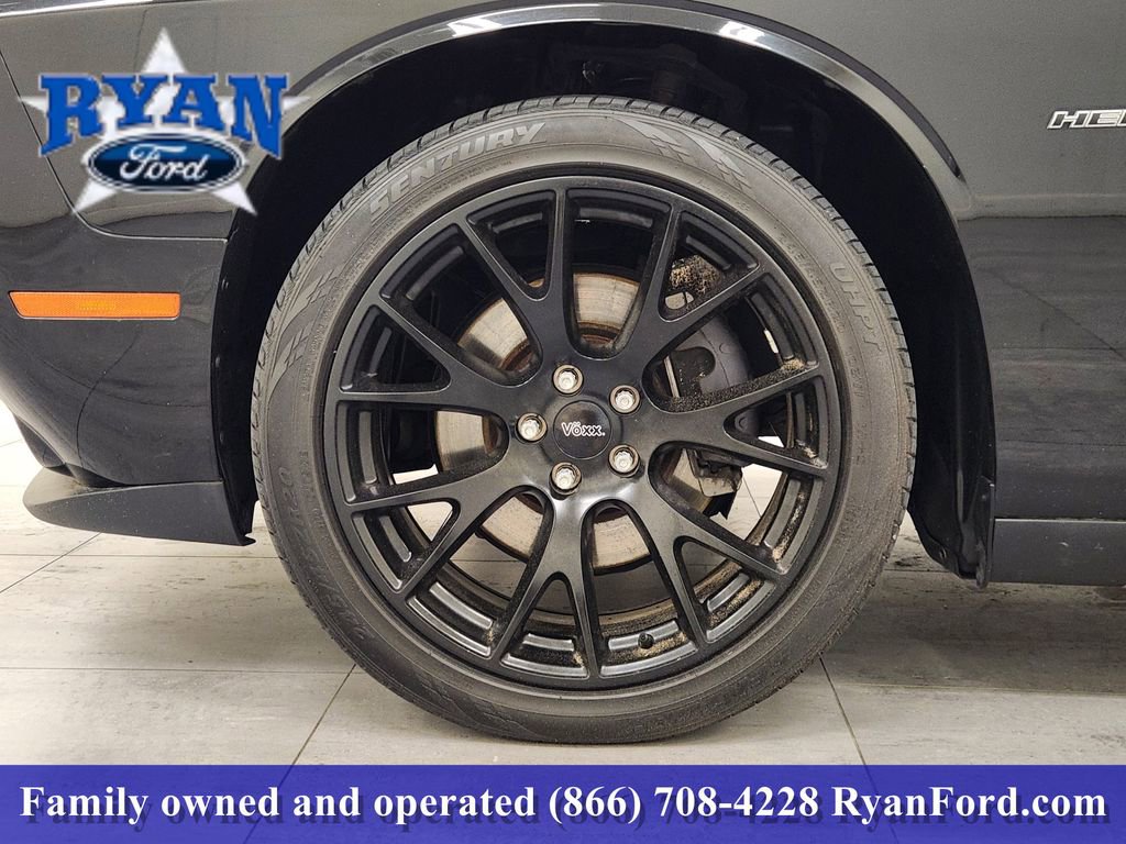 Used 2016 Dodge Challenger R/T Plus image 7