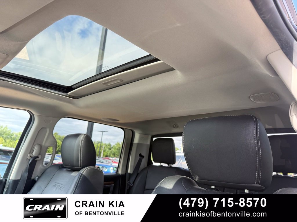 Used 2016 RAM 1500 Laramie w/ Convenience Group AWD/4WD image 21