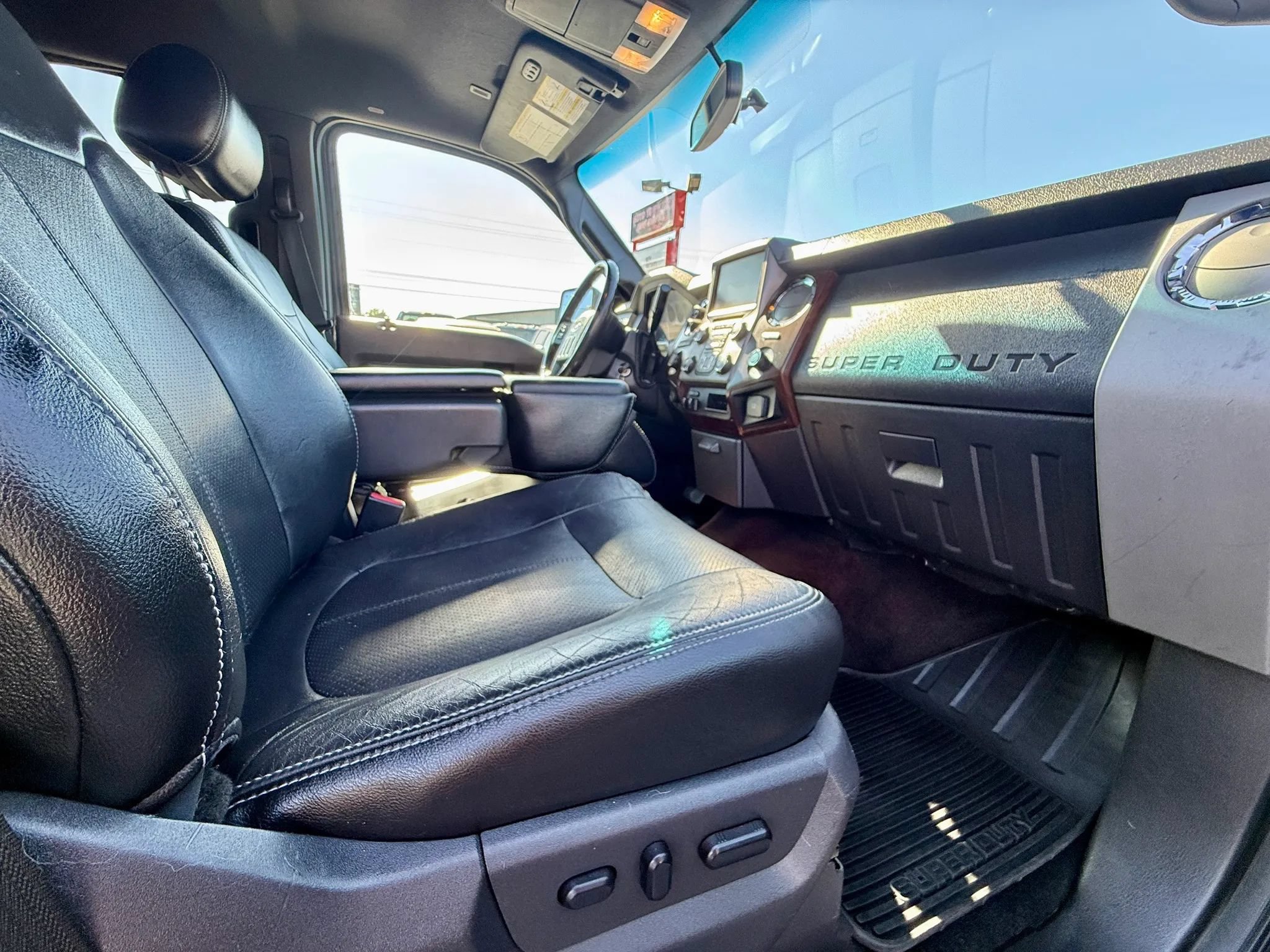 Used 2013 Ford F350 Lariat AWD/4WD image 15