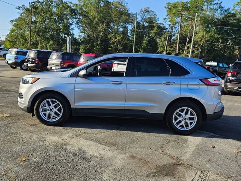 Used 2023 Ford Edge SEL image 5