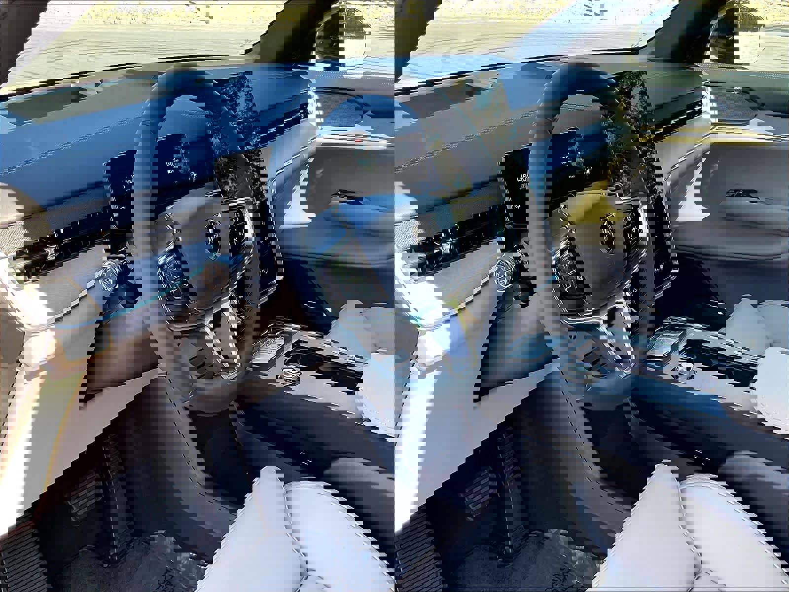 New 2026 Volvo EX90 Plus image 8