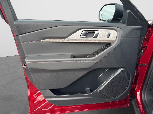 New 2027 Ford Explorer Active RWD image 20