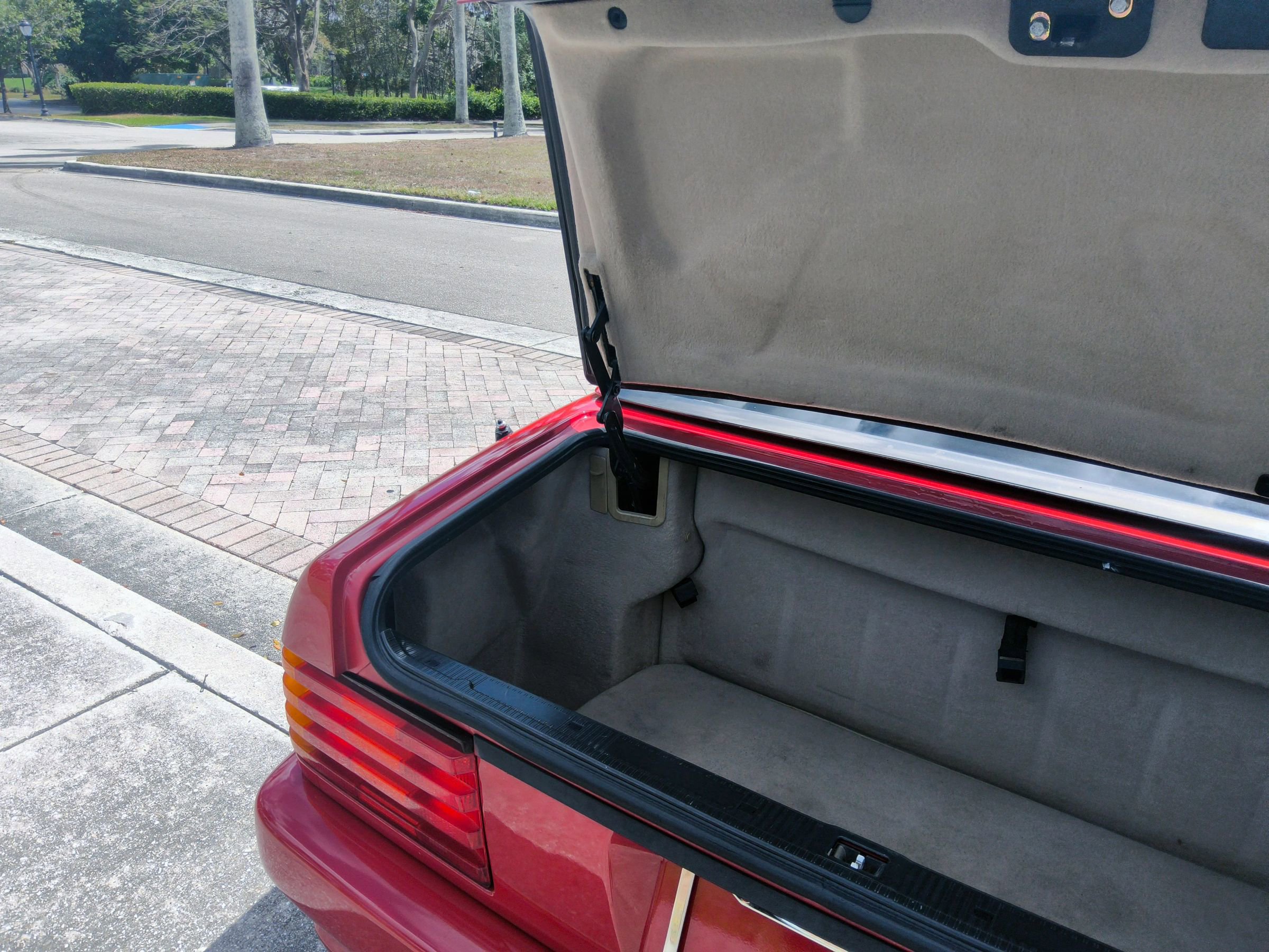 Used 1993 Mercedes-Benz 500 SL image 38