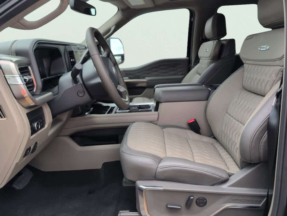 New 2025 Ford F350 Platinum w/ Platinum Plus Package image 8