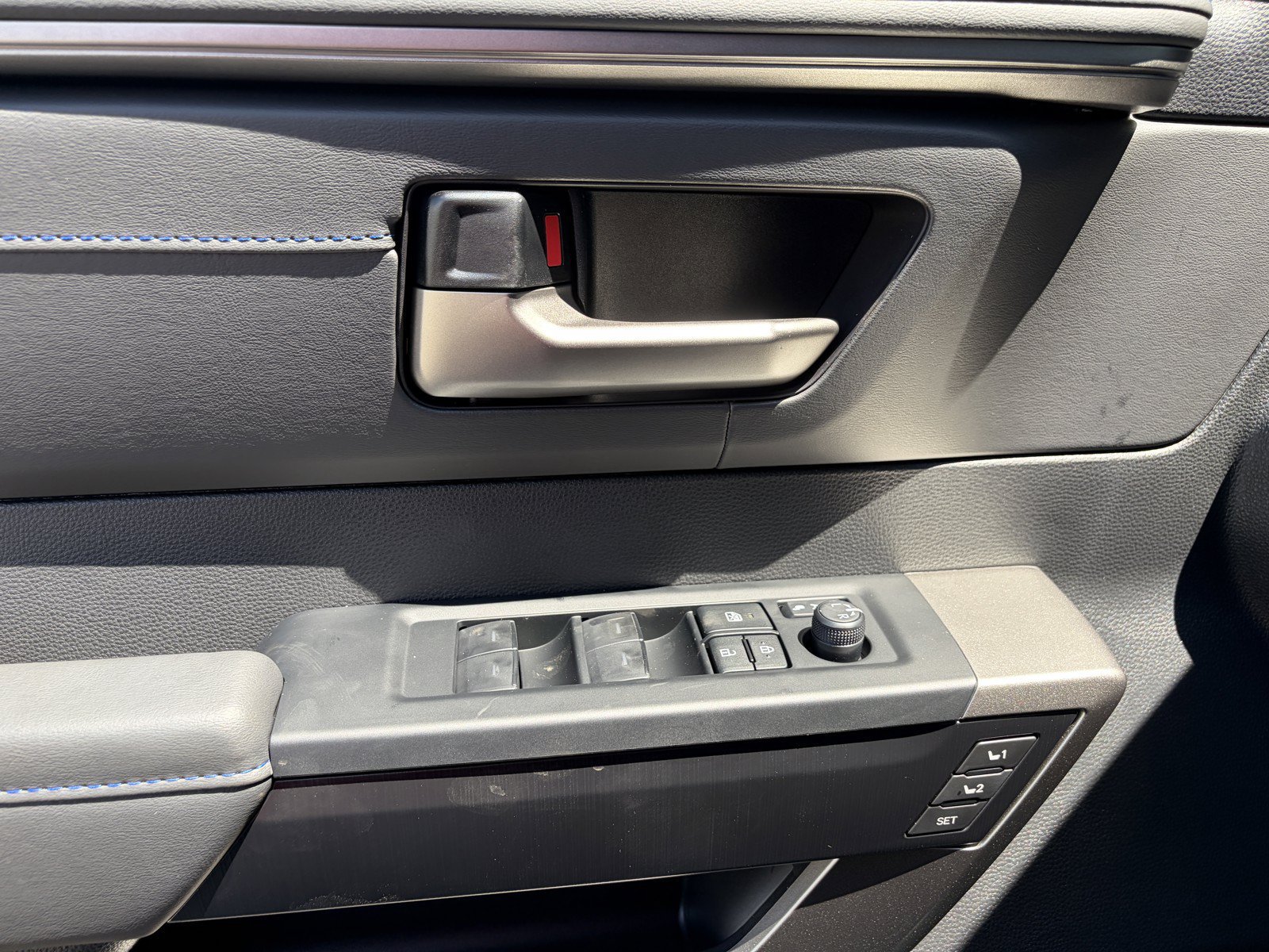 New 2026 Toyota Tundra Platinum AWD/4WD image 12