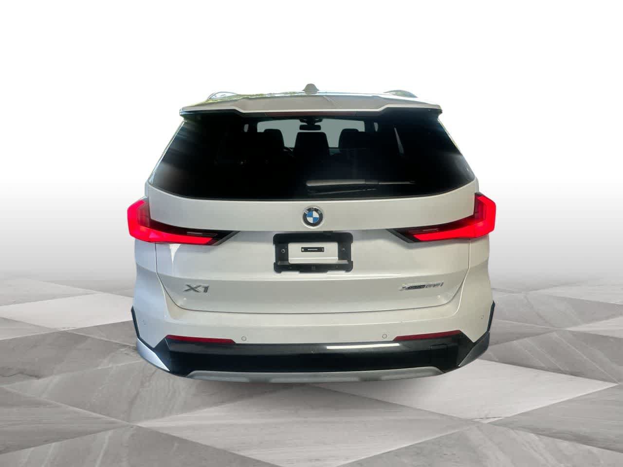 Used 2026 BMW X1 xDrive28i AWD/4WD image 7