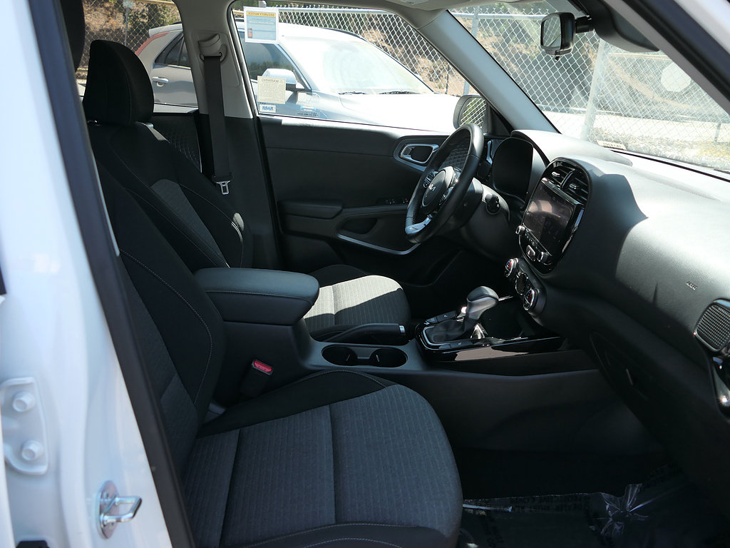 Used 2023 Kia Soul EX FWD image 26