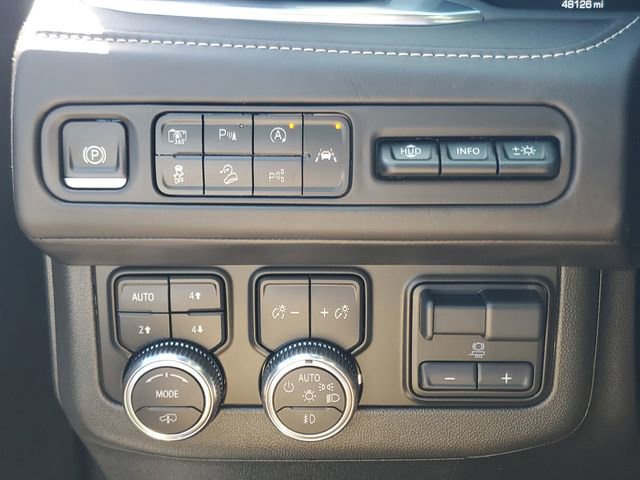 Certified 2023 GMC Yukon Denali Ultimate AWD/4WD image 28
