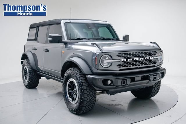 Used 2023 Ford Bronco Badlands w/ Sasquatch Package AWD/4WD image 1