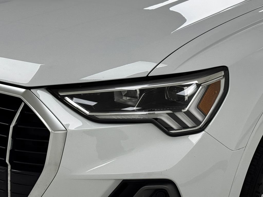 Used 2020 Audi Q3 2.0T Premium Plus w/ Premium Plus Package image 33