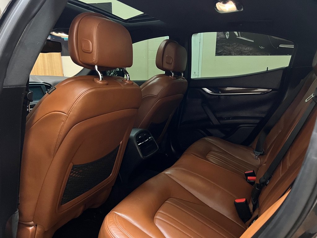 Used 2014 Maserati Ghibli RWD image 19