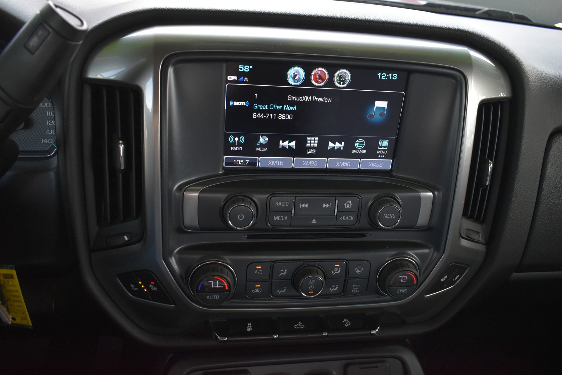 Used 2018 Chevrolet Silverado 1500 LT w/ All Star Edition AWD/4WD image 28