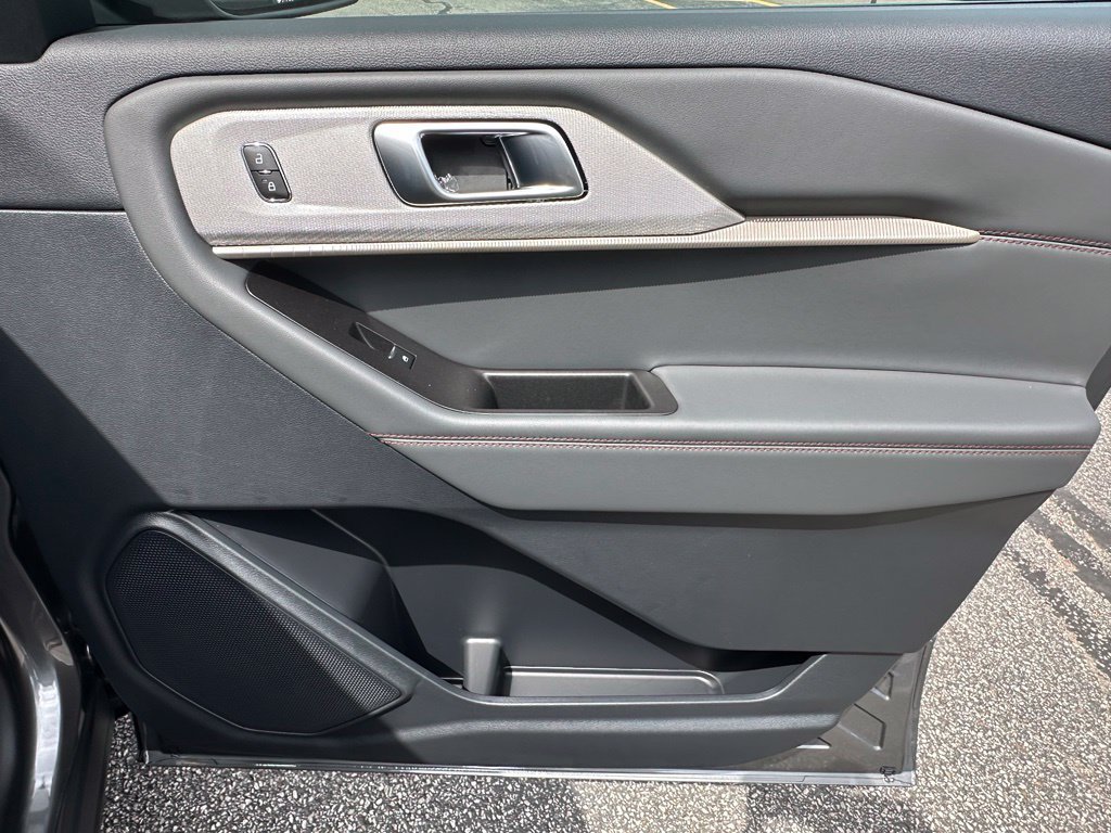 New 2026 Ford Explorer Active AWD/4WD image 23