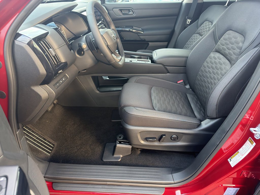 New 2026 Nissan Pathfinder SV image 15