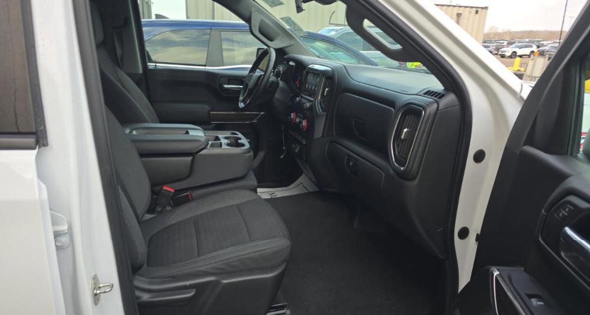 Used 2022 Chevrolet Silverado 1500 RST w/ Z71 Off-Road Package image 11