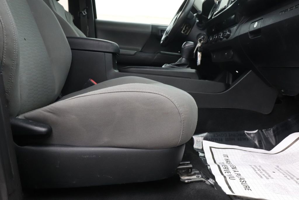 Used 2017 Toyota Tacoma SR image 17