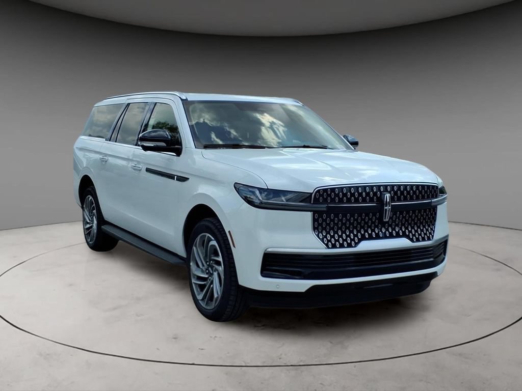 New 2027 Lincoln Navigator L Premier AWD/4WD image 14