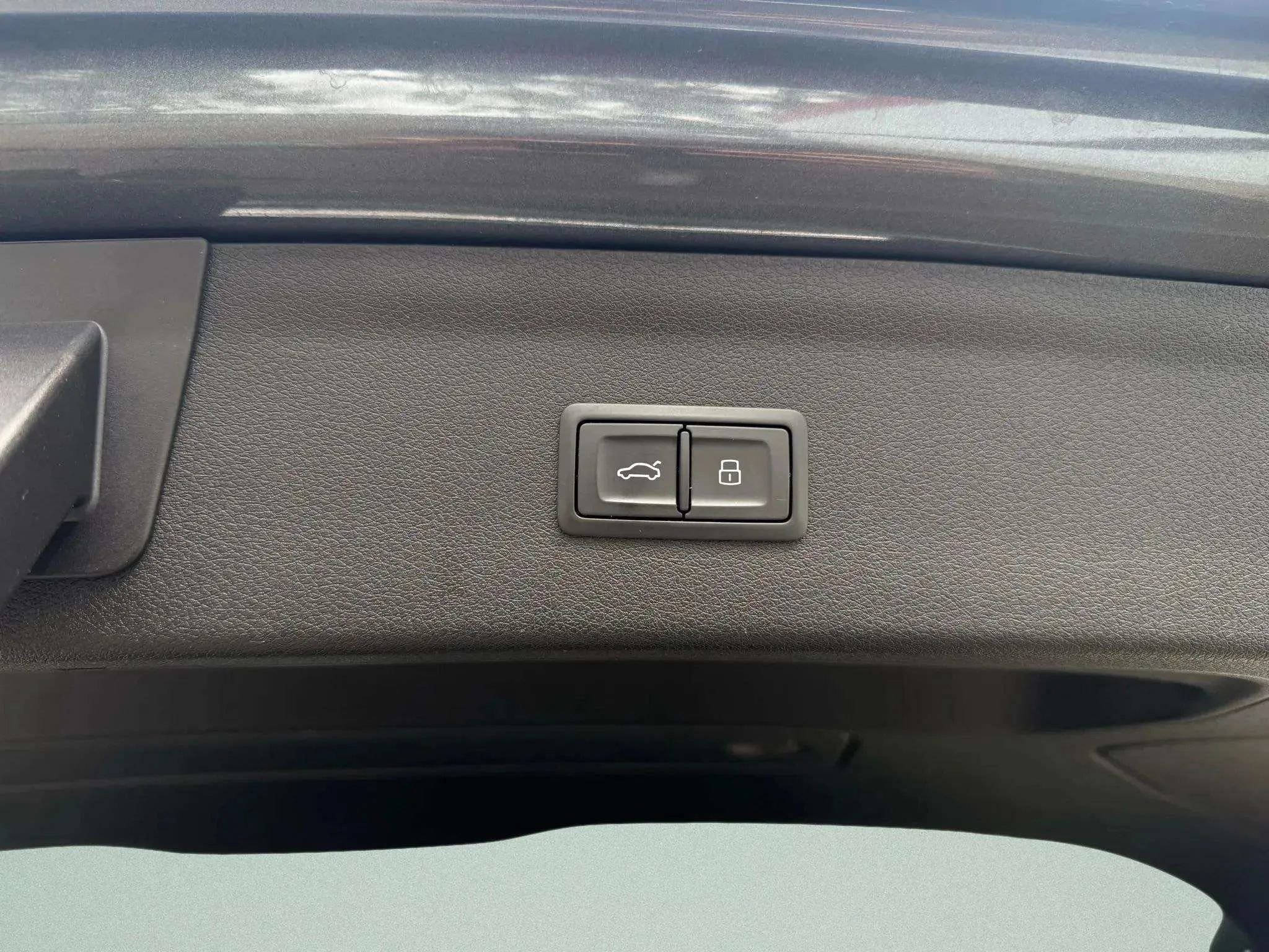 Used 2018 Audi Q3 2.0T Premium Plus w/ Premium Plus Package image 14