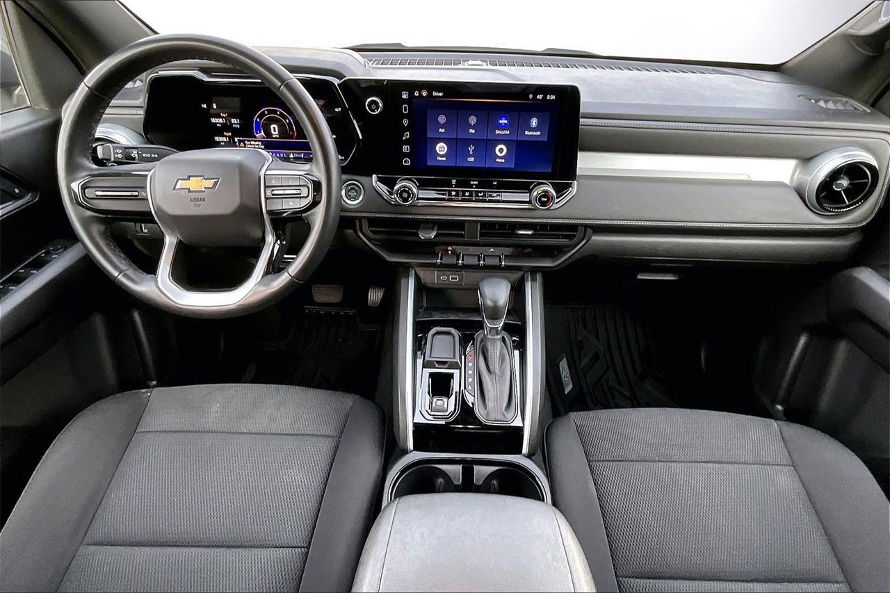 Used 2024 Chevrolet Colorado LT image 14