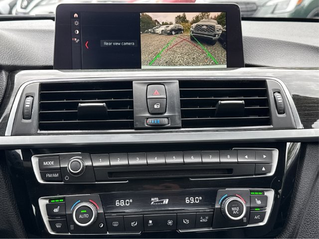 Used 2018 BMW 320i xDrive Sedan AWD/4WD image 31