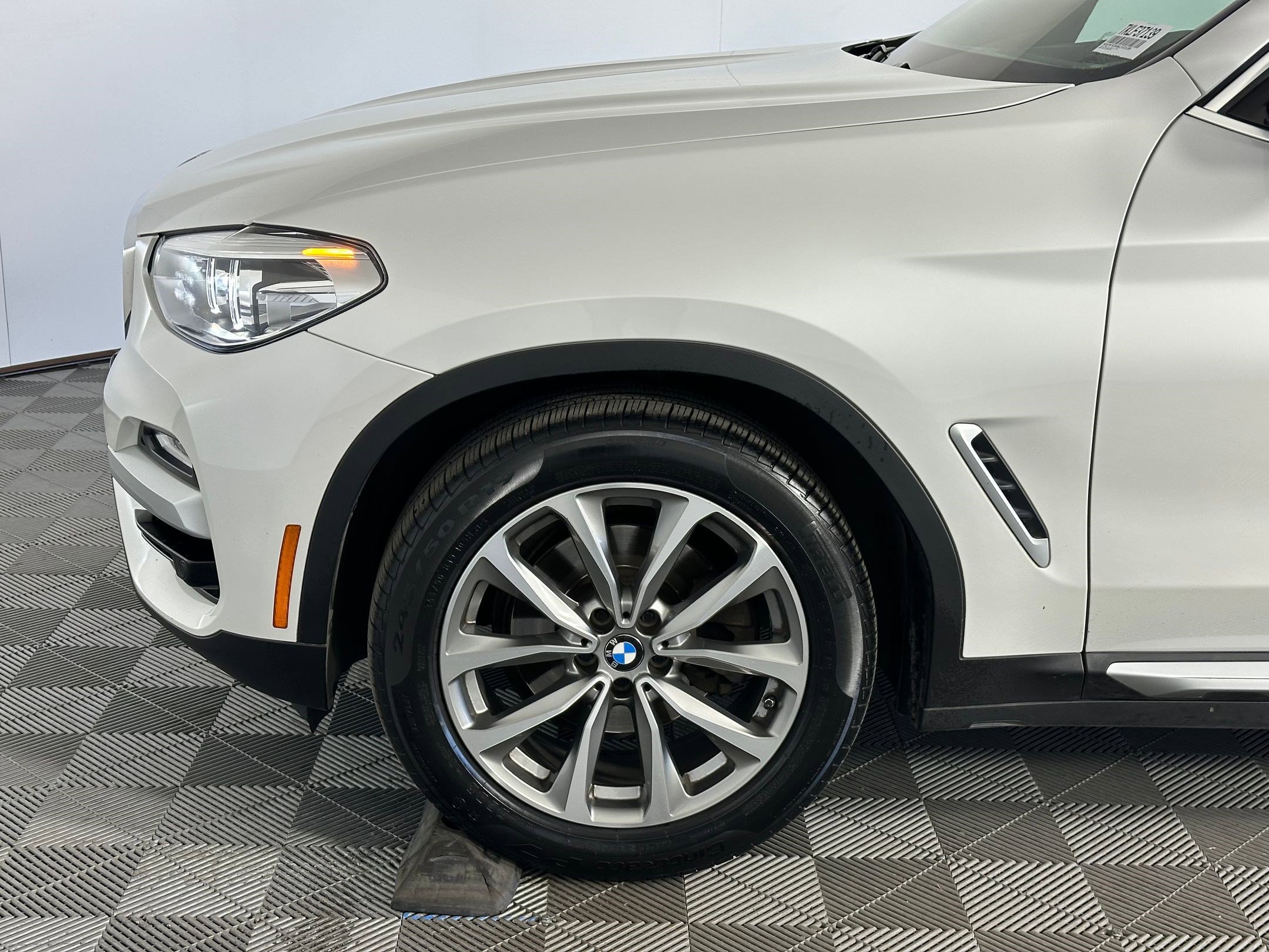 Used 2019 BMW X3 sDrive30i w/ Premium Package image 9