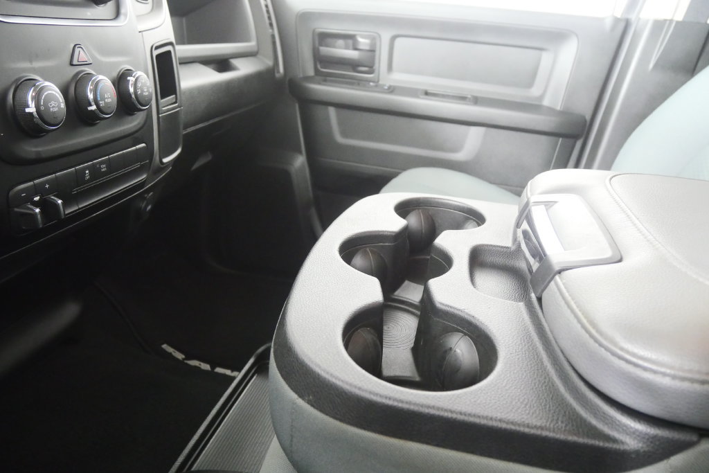 Used 2020 RAM 1500 Express RWD image 25