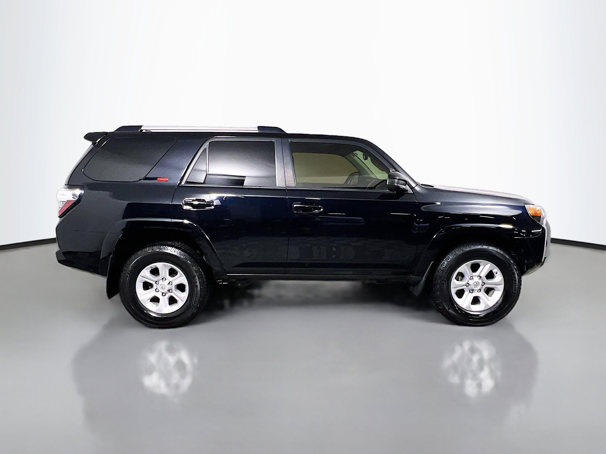 Used 2021 Toyota 4Runner SR5 RWD image 3