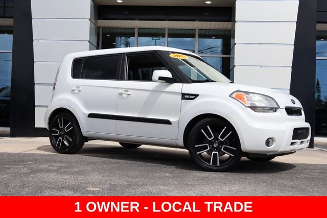 Used 2011 Kia Soul + image 2