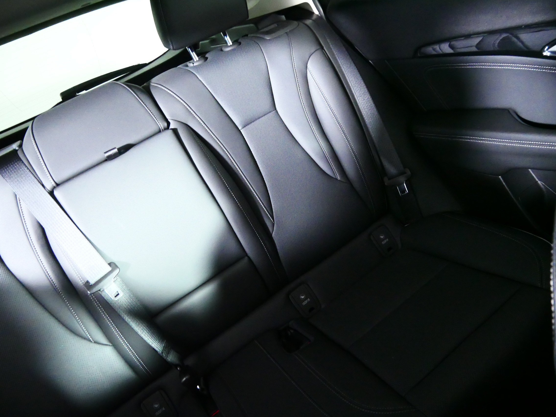 Used 2023 Buick Envision Essence AWD/4WD image 14
