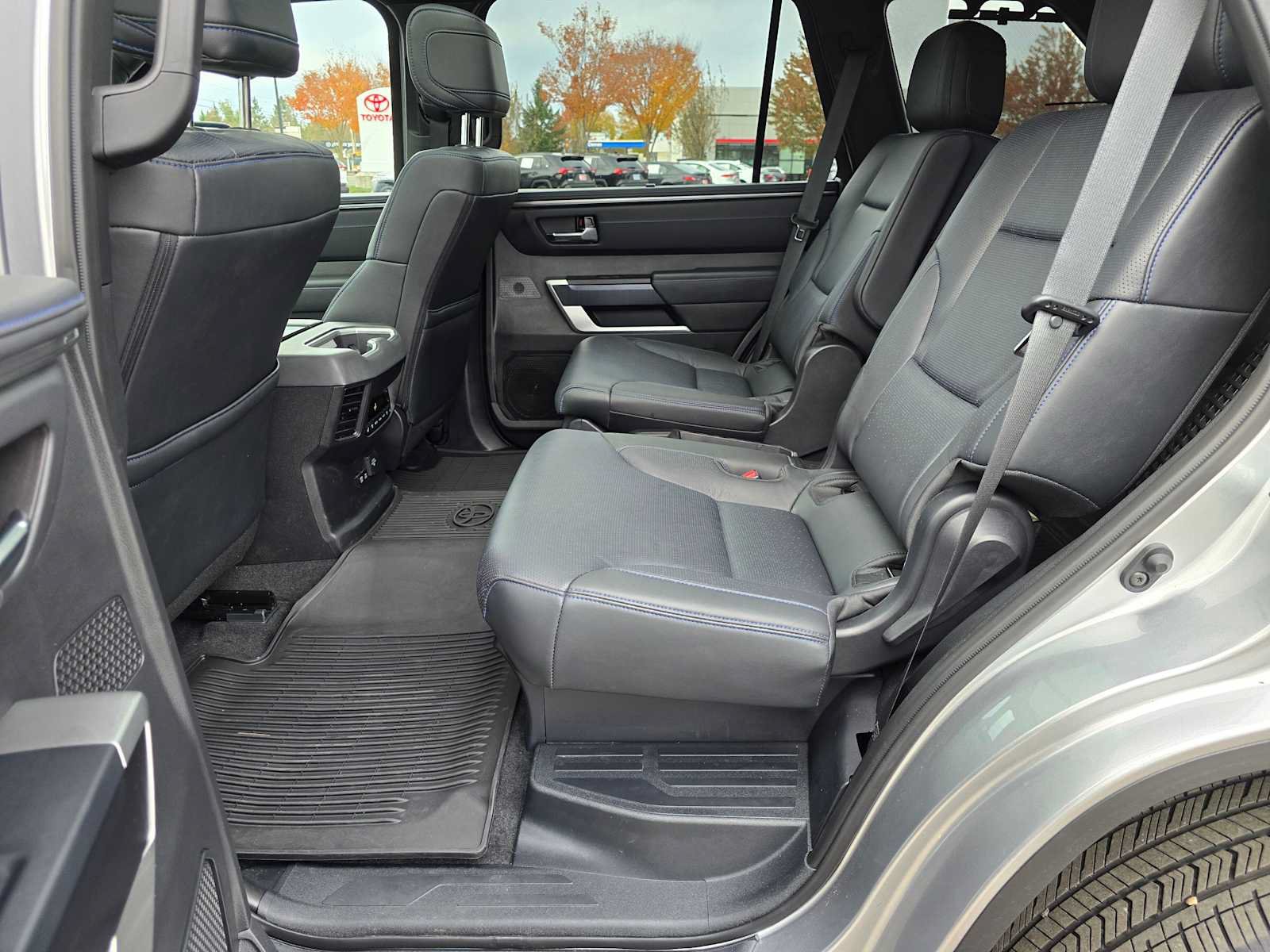 Used 2025 Toyota Sequoia Platinum AWD/4WD image 23
