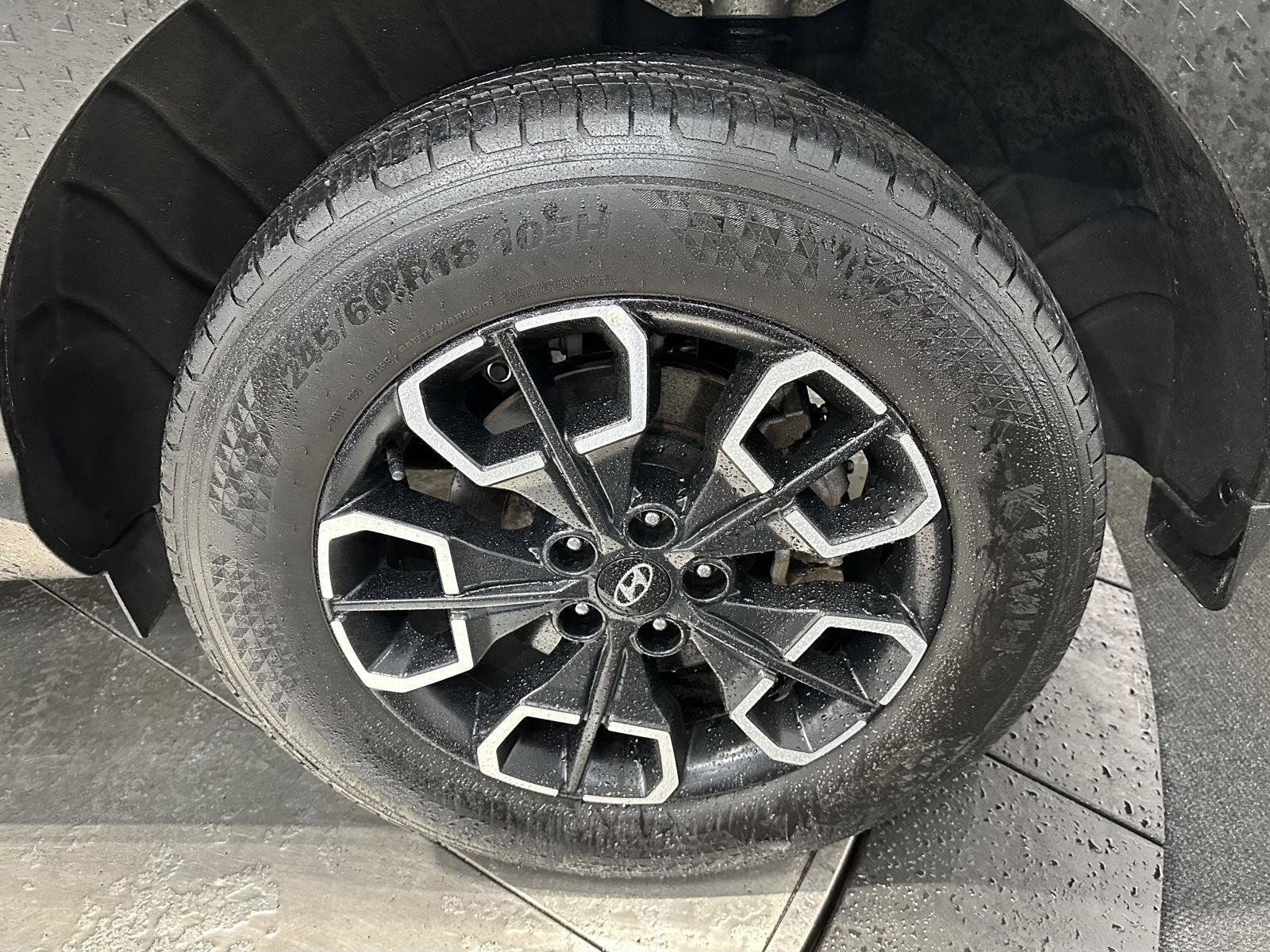 Certified 2023 Hyundai Santa Cruz SE image 10