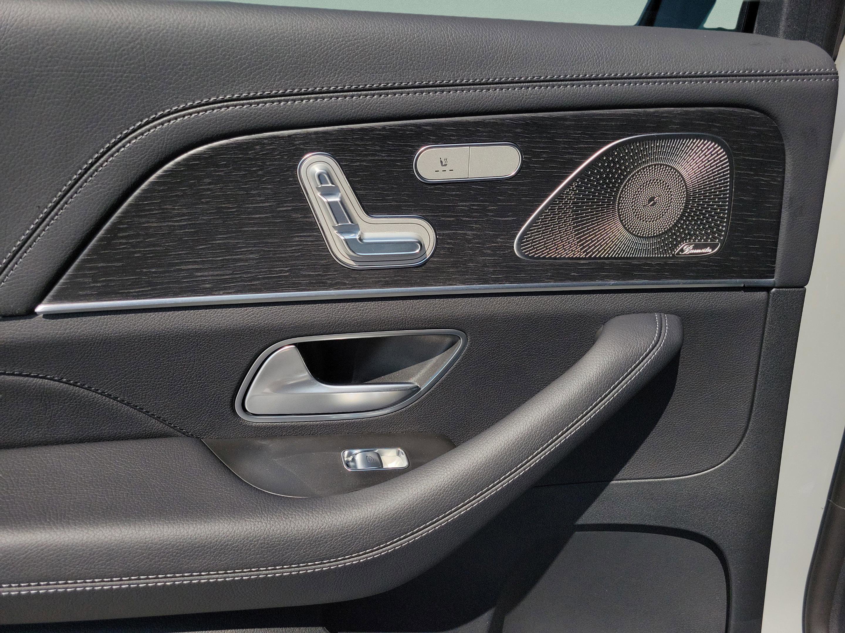 New 2026 Mercedes-Benz GLS 580 4MATIC image 7