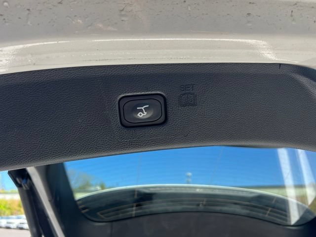 Used 2024 Ford Edge ST-Line AWD/4WD image 13