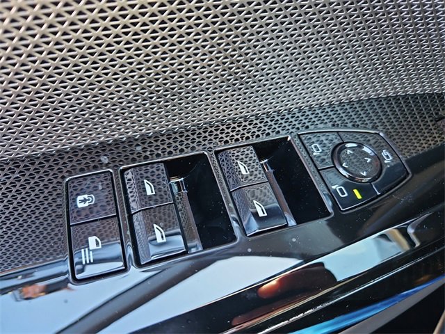 New 2025 BMW 760i xDrive image 30