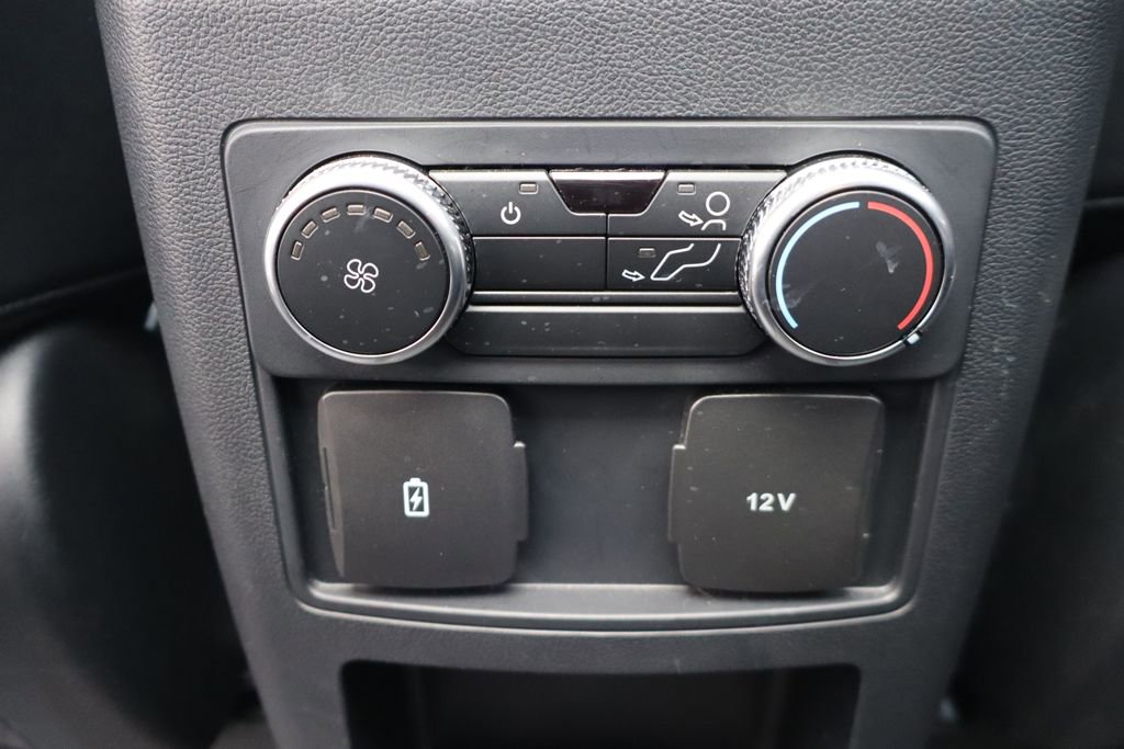 Used 2021 Ford Explorer XLT w/ Equipment Group 202A image 26