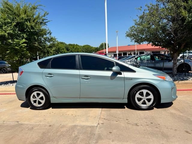 Used 2015 Toyota Prius Three FWD image 1