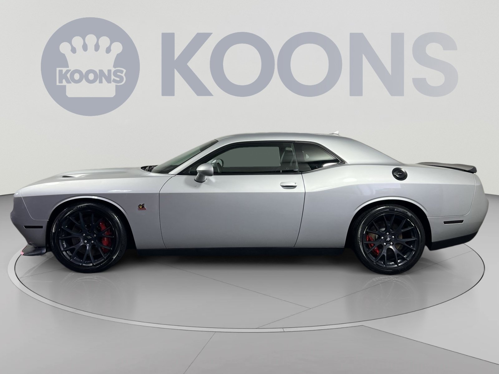 Used 2019 Dodge Challenger R/T Scat Pack w/ Dynamics Package RWD image 2