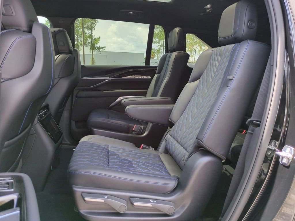 New 2026 Cadillac Escalade IQ Luxury 1 AWD/4WD image 13