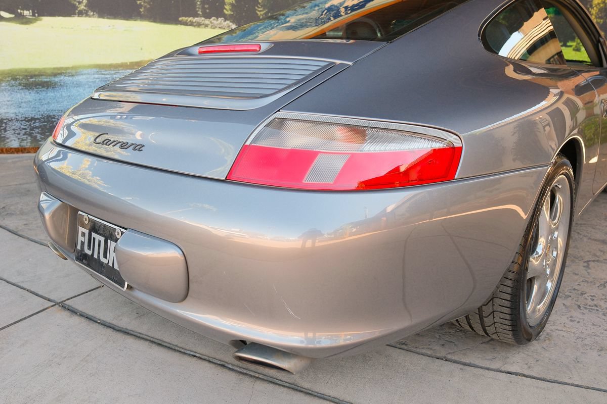 Used 2004 Porsche 911 Carrera RWD image 33