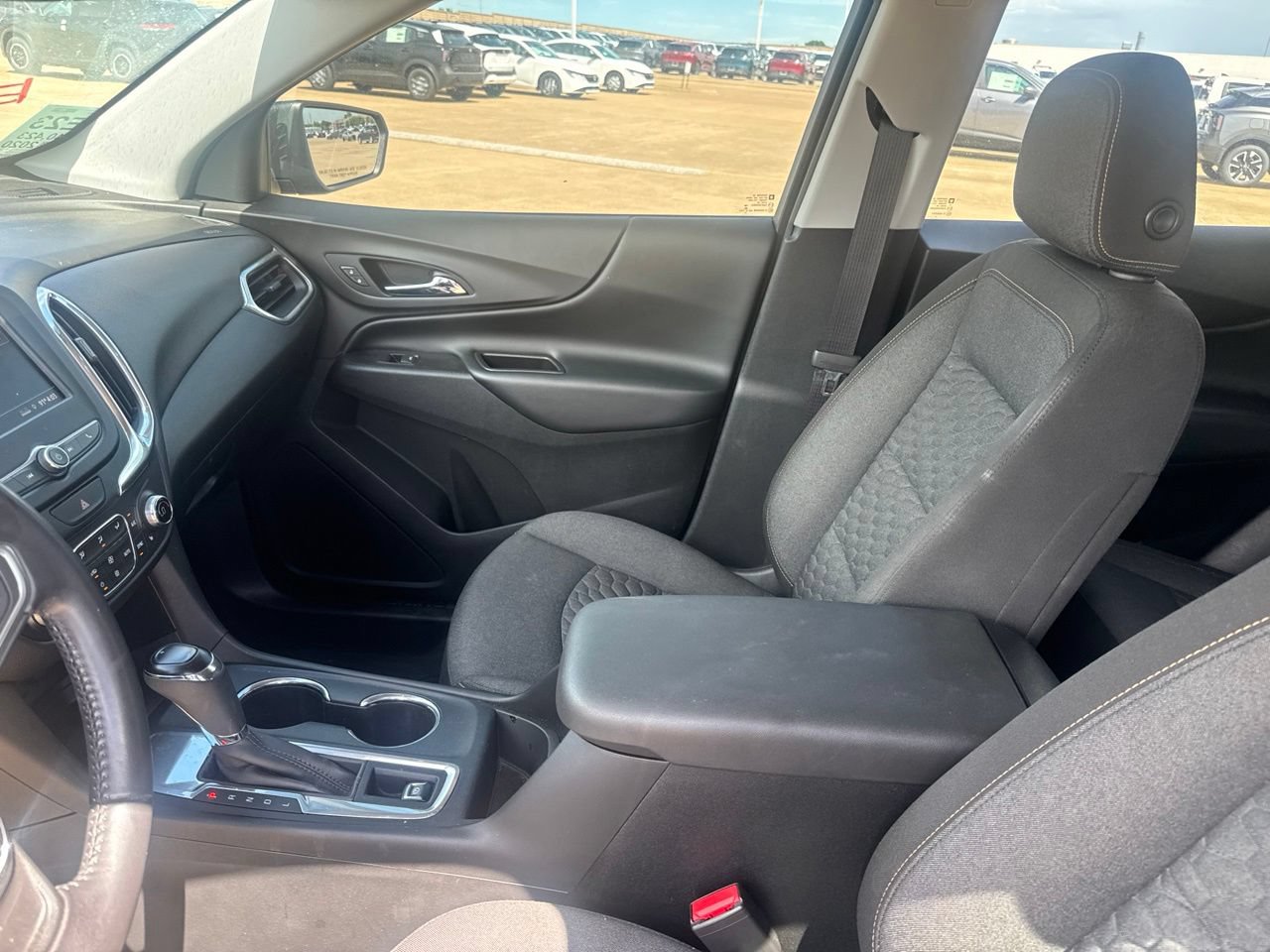 Used 2020 Chevrolet Equinox LT FWD image 40