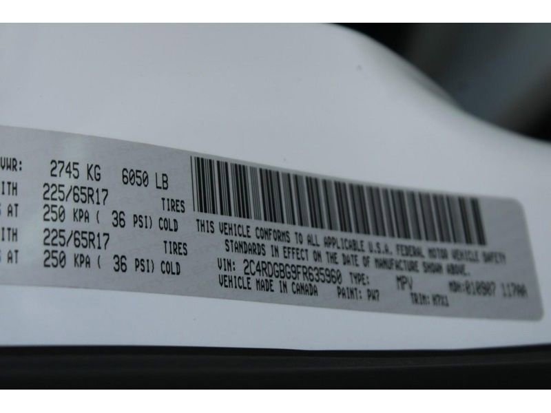 Used 2015 Dodge Grand Caravan American Value Package w/ UConnect Hands-Free Group image 21